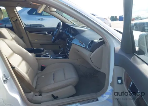 2013 Mercedes-Benz C 300 Sport 4Matic from USA, damaged, VIN WDDGF8AB2DR243862